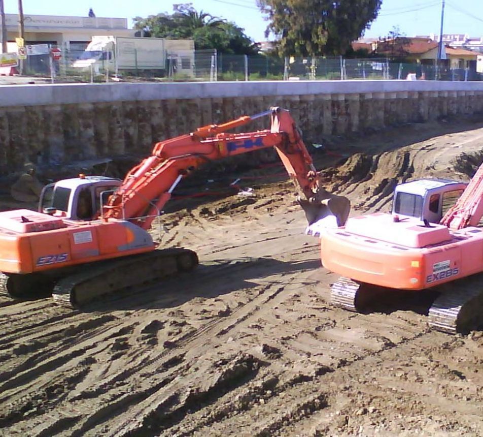 Grupo Nebralejo S.L. excavadora 